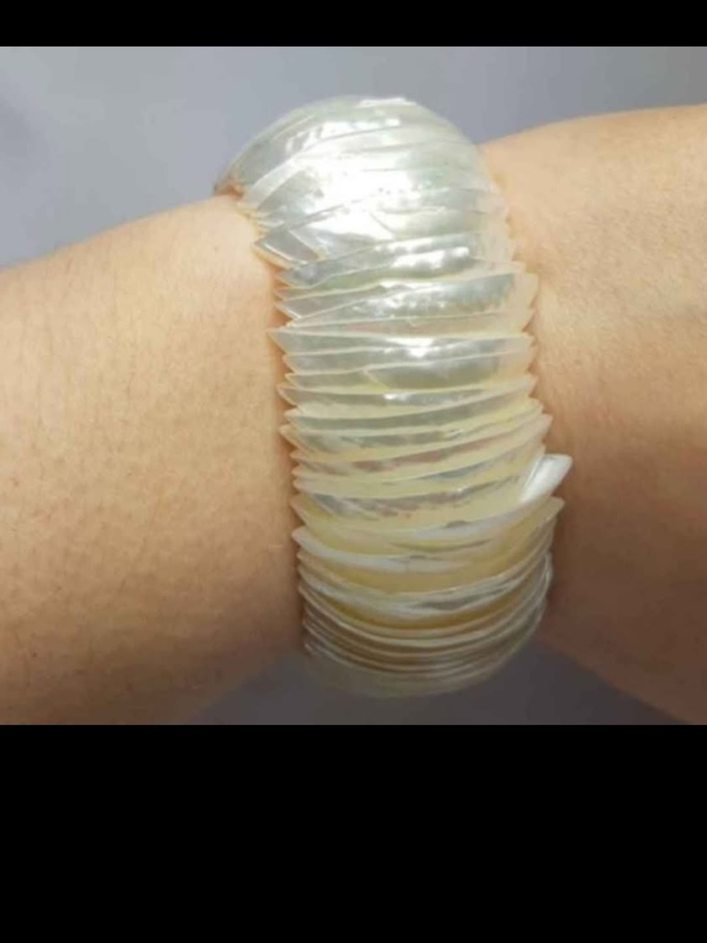 Mother of Pearl Shell Stretch Bracelet